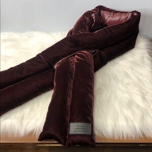 RUDSAK Velour Puffer Down Pull Through Scarf. NWOT